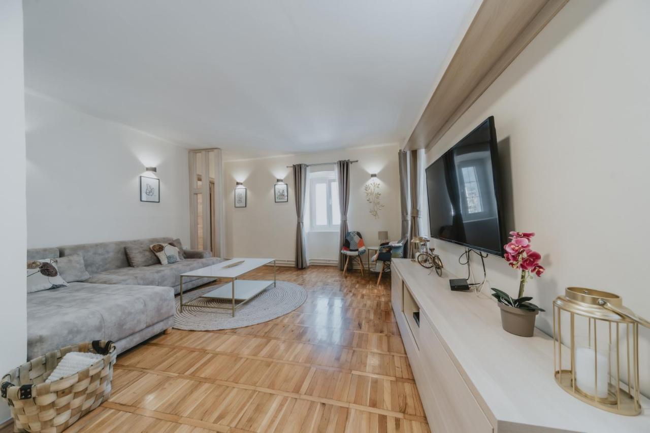 Regina Apartments Budva Luaran gambar